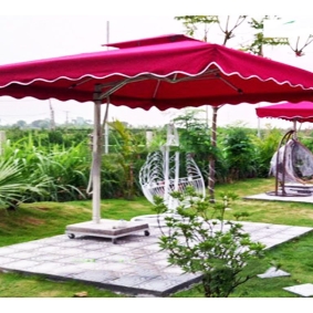 Dù che quán cafe sân vườn