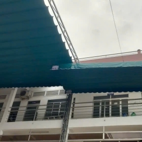 Làm Mái Xếp Trường Học Và Sân Thượng Giá Rẻ