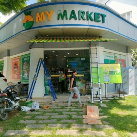 Thi Công Mái Hiên Siêu Thị