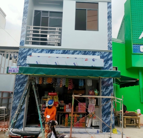 Thi công mái hiên ở bến tre